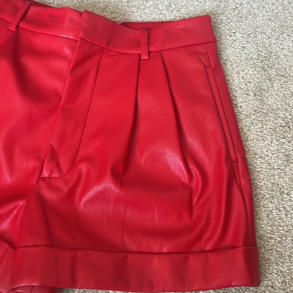 New Alice and Olivia Conry vegan leather shorts - Picture 10 of 16